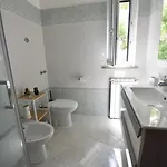 Casa de Férias Casa Ludovica-vista Mare Giardino E Relax A 8 Minuti Dal Centro Trieste