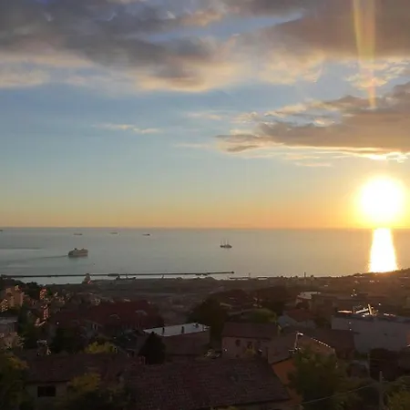 Ferienhaus Casa Ludovica-vista Mare-giardino Privato